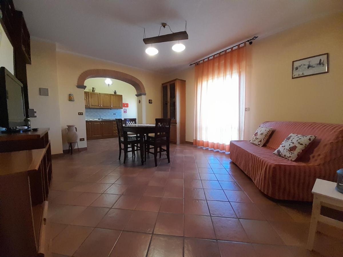 Casa Vacanze Antica Volsinii Больсена Екстер'єр фото