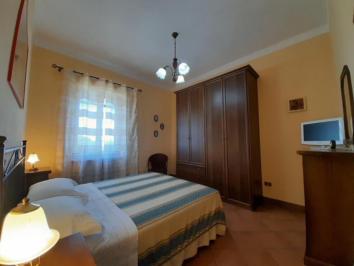 Casa Vacanze Antica Volsinii Больсена Екстер'єр фото
