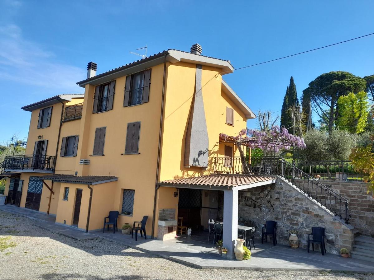 Casa Vacanze Antica Volsinii Больсена Екстер'єр фото